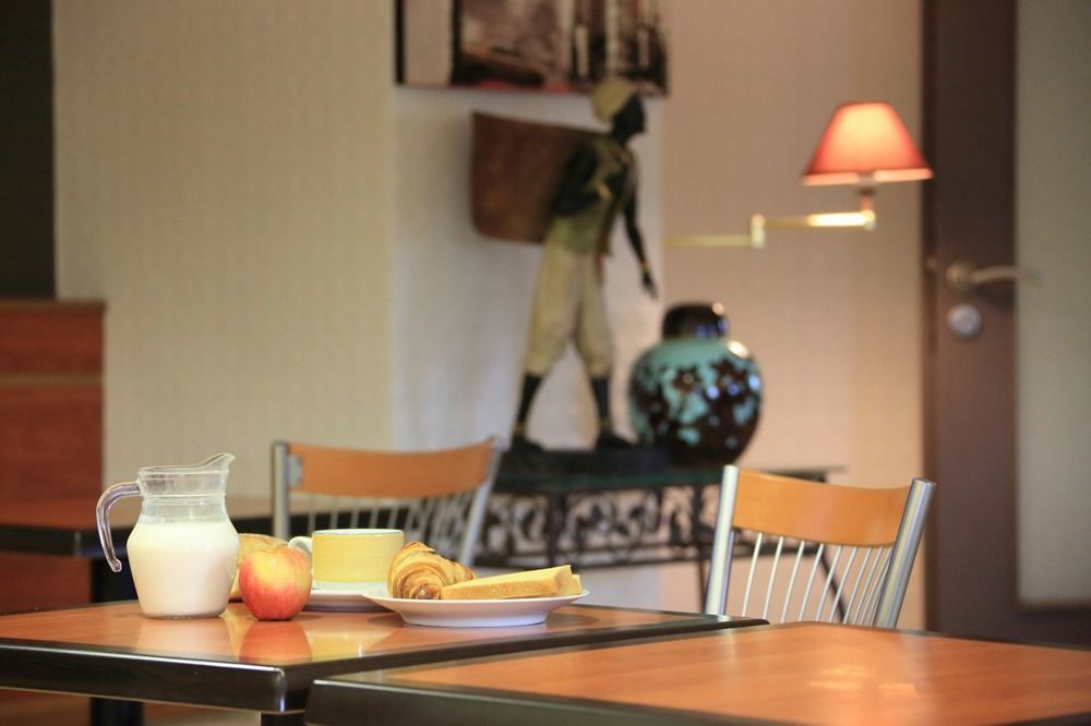 Hotel Kyriad Brive Ouest Екстериор снимка